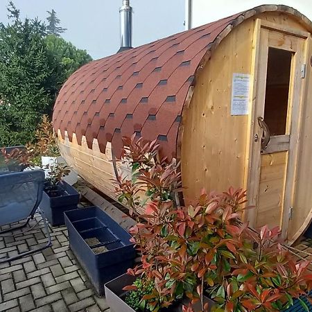 Casa Appartamento Vacanze La Fermata Delle Rondini Castello di Annone Ngoại thất bức ảnh
