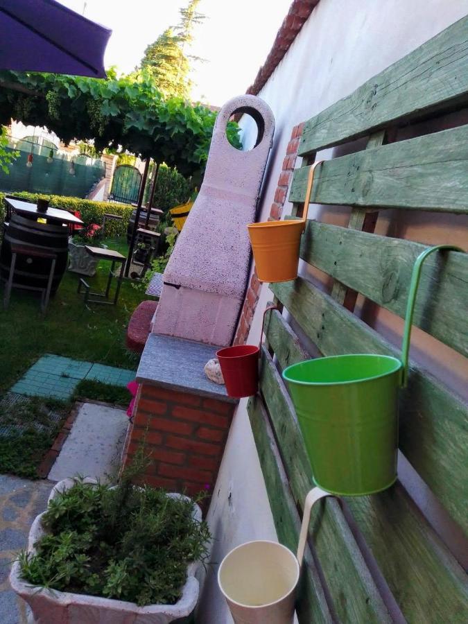 Casa Appartamento Vacanze La Fermata Delle Rondini Castello di Annone Ngoại thất bức ảnh