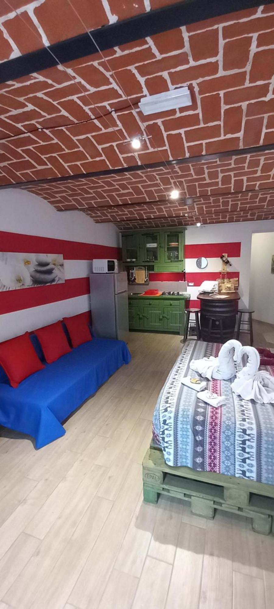 Casa Appartamento Vacanze La Fermata Delle Rondini Castello di Annone Ngoại thất bức ảnh