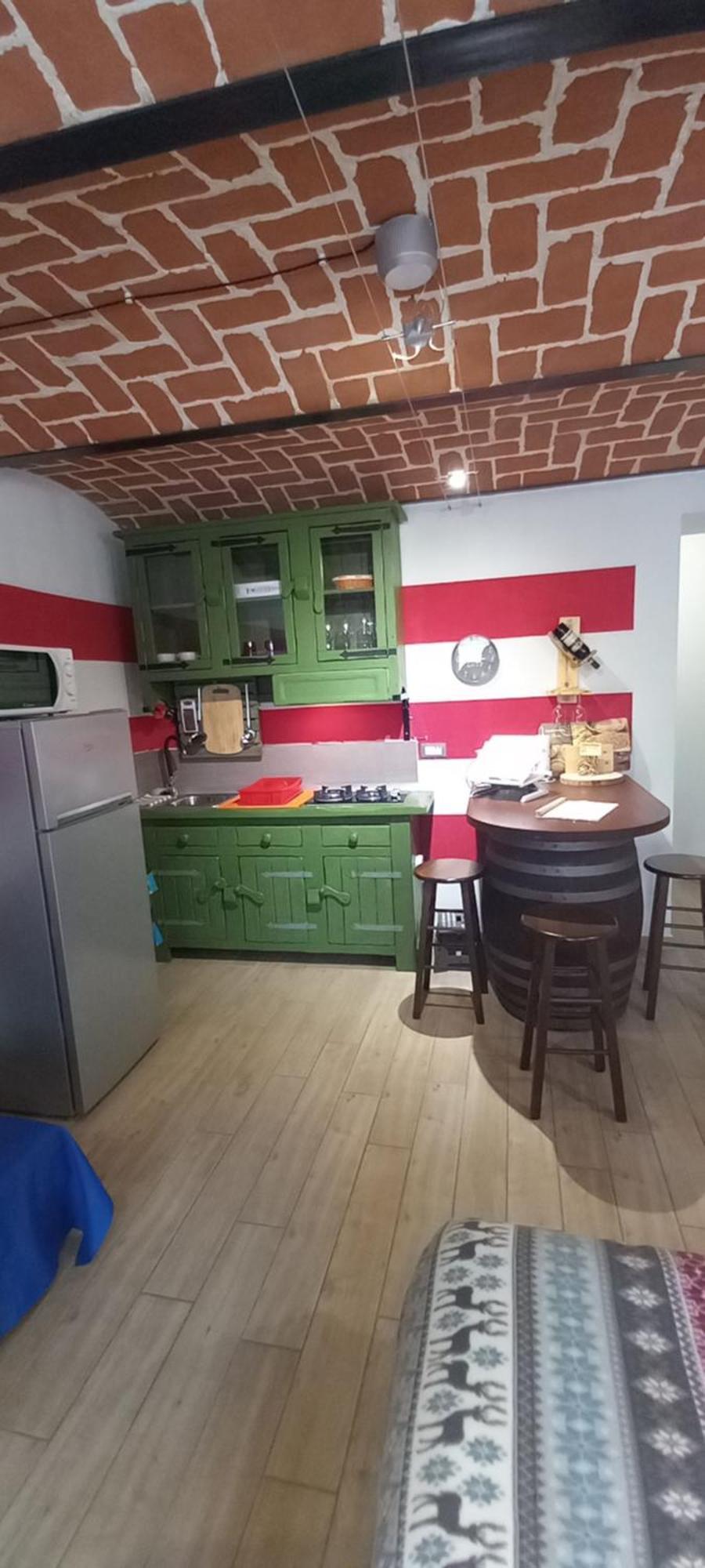 Casa Appartamento Vacanze La Fermata Delle Rondini Castello di Annone Ngoại thất bức ảnh