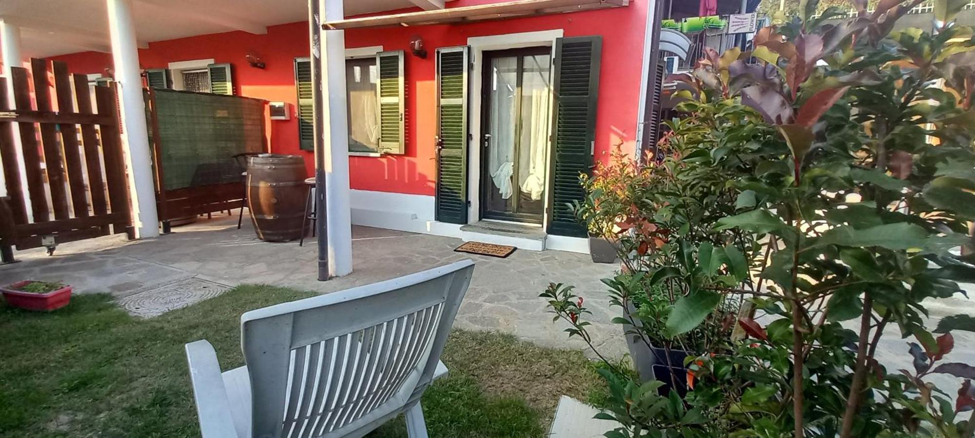 Casa Appartamento Vacanze La Fermata Delle Rondini Castello di Annone Ngoại thất bức ảnh